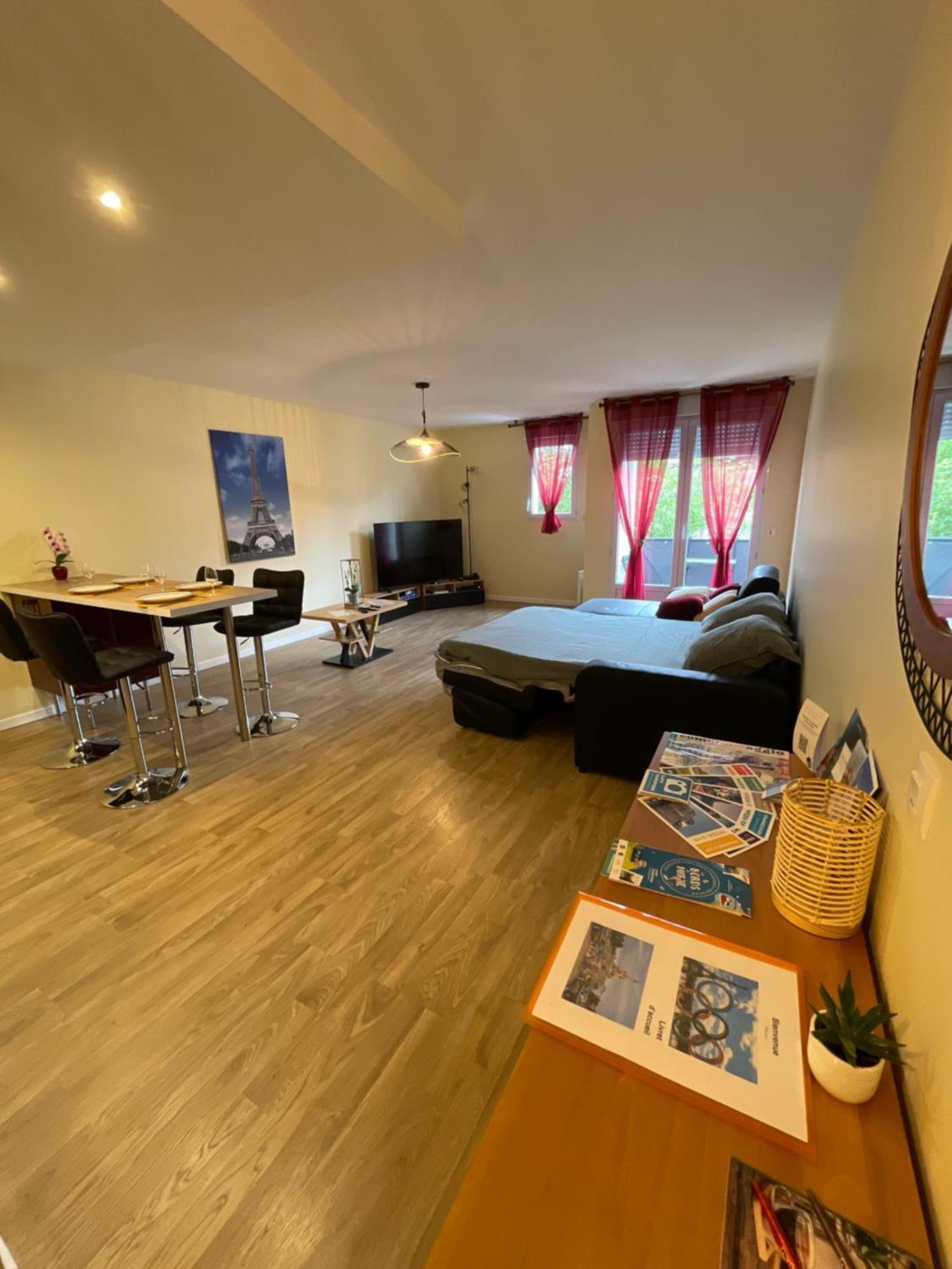 Paris Disneyland Appartement Centre-Ville, Parking, Au Coeur De L'Aviron Vaires-sur-Marne Extérieur photo
